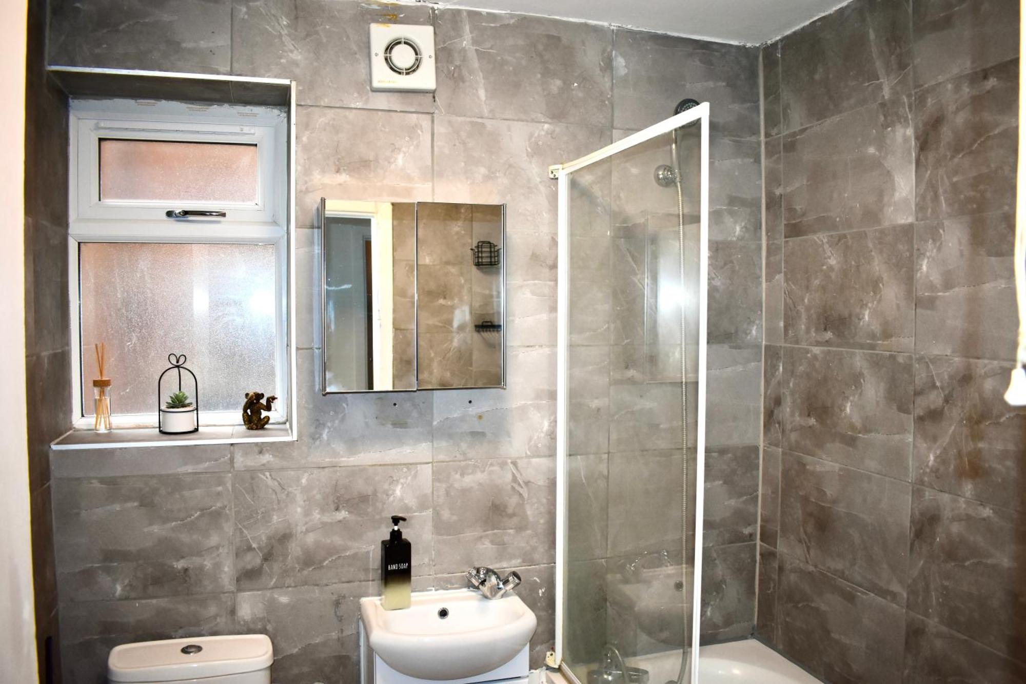 Luxury 2 Bedroom Apartment, Parking, Few Minutes Walk From Wembley Stadium Londra Exterior foto