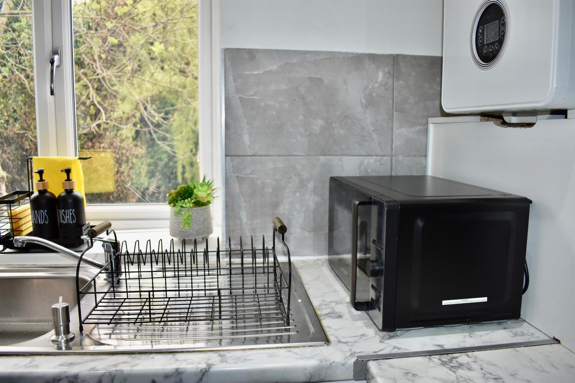 Luxury 2 Bedroom Apartment, Parking, Few Minutes Walk From Wembley Stadium Londra Exterior foto