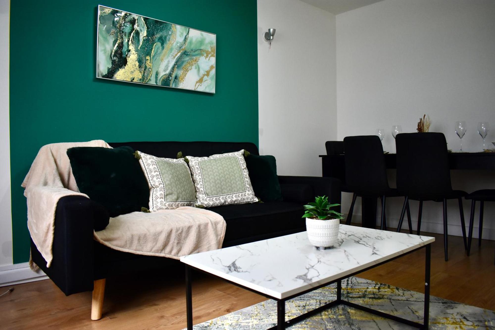 Luxury 2 Bedroom Apartment, Parking, Few Minutes Walk From Wembley Stadium Londra Exterior foto